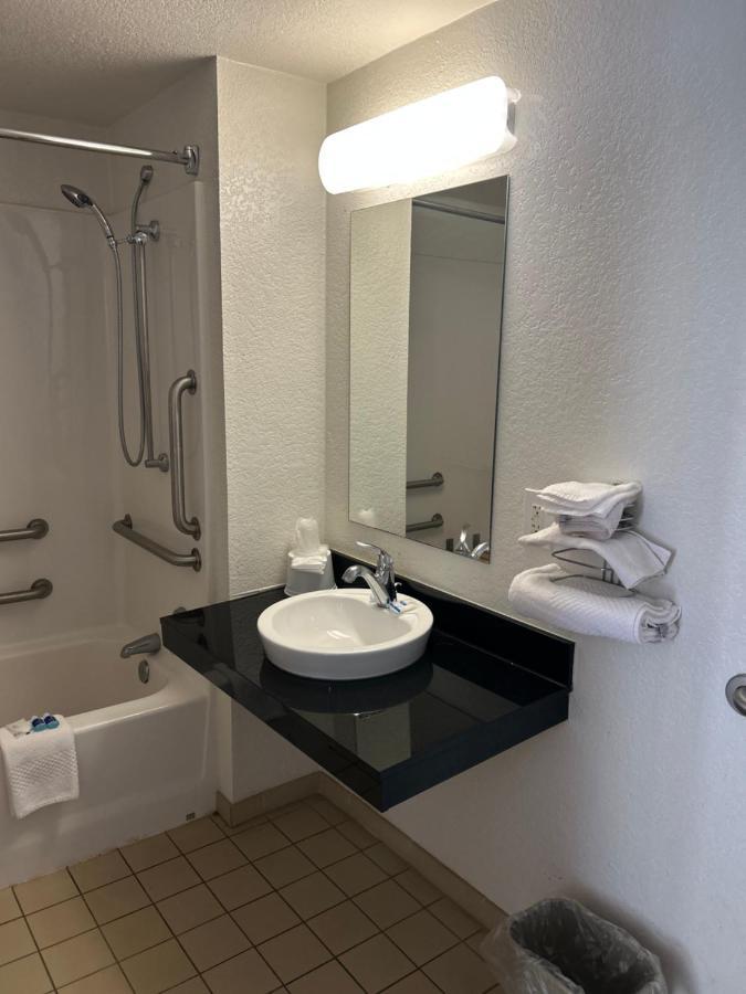 Rodeway Inn
